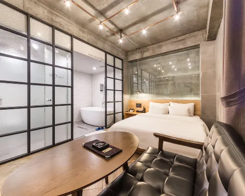 Yongin 172st Hotel in zona Stazione Ferroviaria Jukjeon