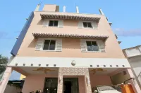 RD Towers Hotels in Pallavaram