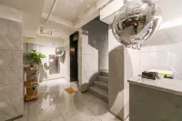 Hotel Lesign