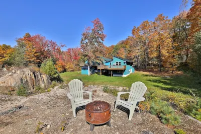 Winding Way Chalet 3 Bedroom Home Hoteles en Chittenden