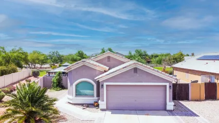 Chic Villa - Pool/Hot Tub/Hammock/King Bed/wi-fi