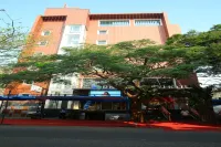 Rkn Grand Hotel