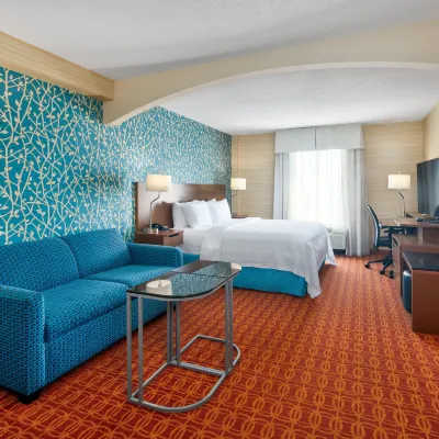 Fairfield Inn & Suites Toronto Airport โรงแรมใกล้วิทยาลัยฮัมเบอร์คอลเลจ
