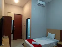 RedDoorz Syariah near Alun Alun Tegal 2 Hotel di Tegal Barat