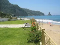 Beachfront 2-Bed Luxury Apartment - Agios Gordios, Corfu, Greece