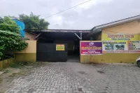 Hotel O Wira Residensia Syariah - parking