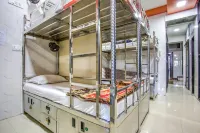 One Step Hostel Hotel a 