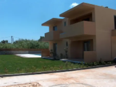 Gerona Mare Apartments Hotels in Plataniás