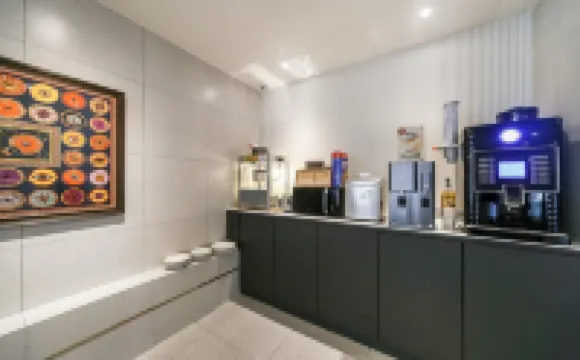 Changwon Brown Dot Hotel Palyong