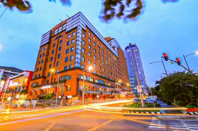 Bayview Park Hotel Manila Các khách sạn gần Birch Tower