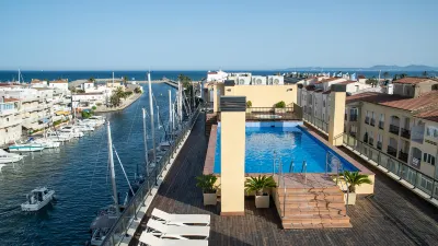 Pierre & Vacances Empuriabrava Marina Các khách sạn ở Empuriabrava