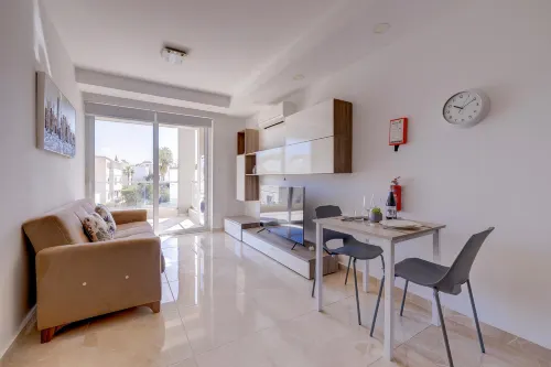 Cosy 1Br Apartment in Central St Julian's