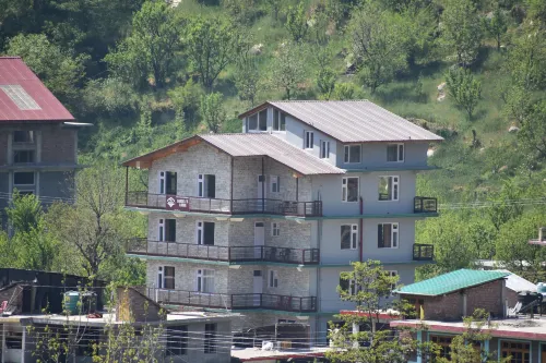 Dargeli's Lodge Hotels in Бадгран