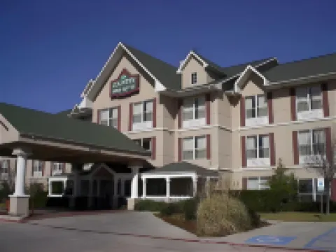 คันทรีอินน์แอนด์สวีทส์ บายเรดิสัน ฟอร์ตเวิร์ธ TX โรงแรมใกล้Fort Worth Herd Longhorn Cattle Drive