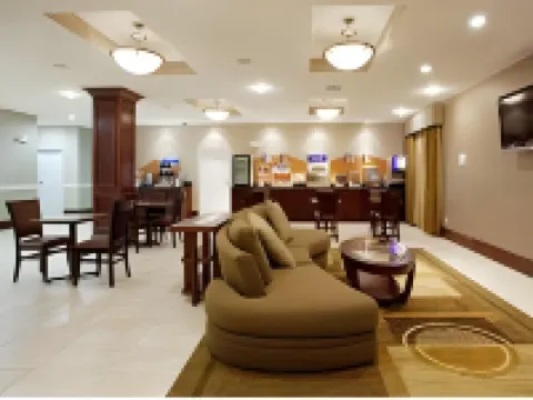 Holiday Inn Express & Suites CUT OFF - GALLIANO by IHG