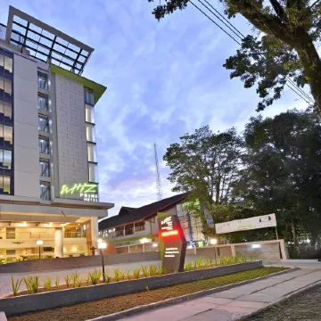 Whiz Prime Hotel Khatib Sulaiman Padang