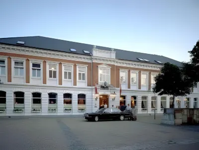 Best Western Plus Hotel Eyde Hotels near Fox and Hounds
