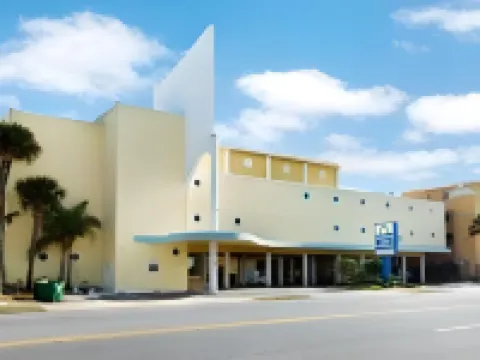 Arya Blu Inn and Suites