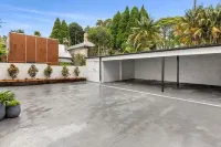 Hamilton Lodge Apartments by Urban Rest Hotels in Glebe