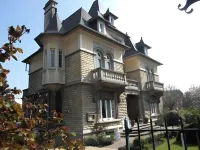 Le Castel Guesthouse Hotels in Bayeux