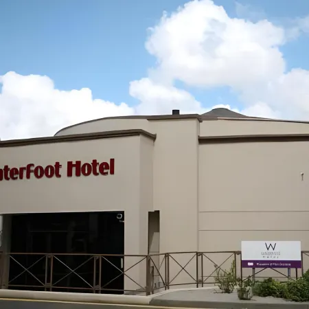 Waterfoot Hotel Отели рядом с достопримечательностью «Здание Гилдхолл»