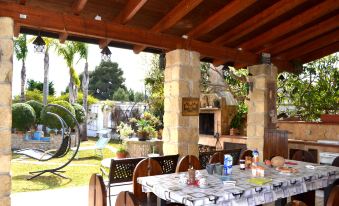 Hikari Villa with Equipped Garden and Parking Space in the San Foca Area