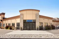 Travelodge by Wyndham Simcoe Hotels in Port Dover