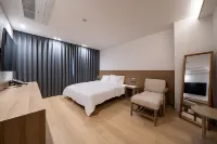 Dangjin Cubist Hotel Hoteles en Dangjin