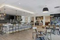 Best Western Plus Peppertree Nampa Civic Center Inn - bar