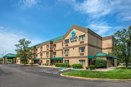 Clarion Pointe Louisville East Отели в г. Джефферсонтаун