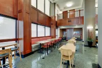 Drury Inn & Suites Birmingham Lakeshore Drive - Desayuno
