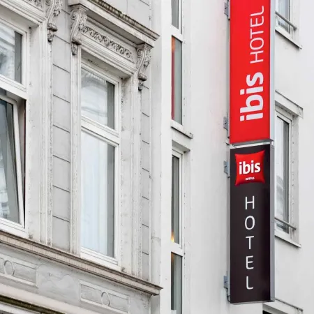 Ibis Hamburg Alster Centrum Отели рядом с достопримечательностью «Озеро Ауссенальстер»