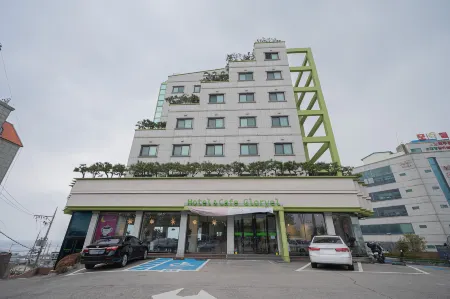 Yeongdeok Hotel Gloryel Отели рядом со станцией Jangsa Station