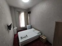 Yani Guest House - 旅館