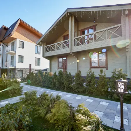 HILLS POLYANA Hotel & SPA (ХИЛЛС ПОЛЯНА Хотел энд СПА)
