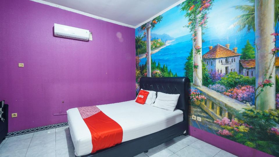 OYO 93134 Hotel Radom Near Kinderfield School