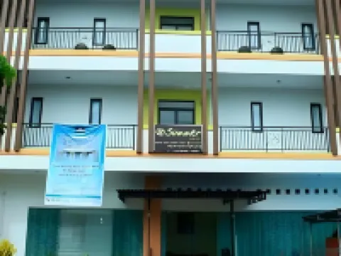 Summer Hotel Bitung Hotels in Bitung
