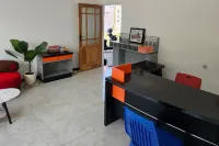 Guest House Saqeena Syariah Near Blitar Park RedPartner Hotel a Reggenza di Blitar