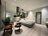 The Hans Hotel فنادق في هوبلي