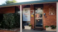 Yambil Inn