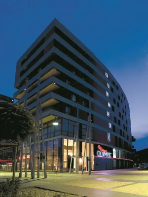 Art Hotel Olympic Отели рядом с достопримечательностью «Torino Outlet Village»