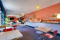 安納西貝斯特韋斯特國際酒店集團Sure酒店 - 早餐