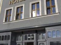 Hotel Italia Hotel dekat Dicker Turm (Frauenturm)