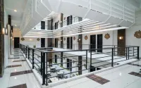 Sans Hotel Fiffa Premiere Malang by RedDoorz Hotels in Lowokwaru