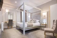 White Hart Hotel & Apartments - واي فاي