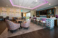 Home2 Suites by Hilton - Wichita Northeast - bar