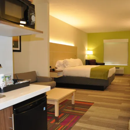 Holiday Inn Express & Suites PRICE by IHG