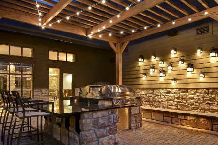 Homewood Suites by Hilton Eagle Boise Отели рядом с достопримечательностью «Fusions Glass Studio»