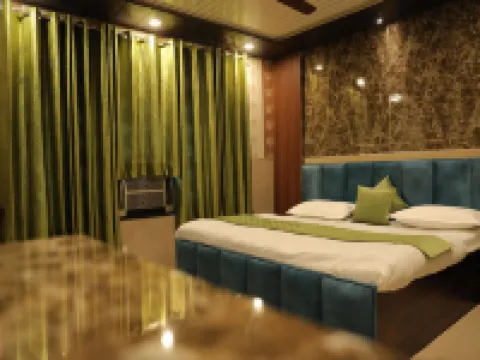 Hotel Green View Hotels in Jammu
