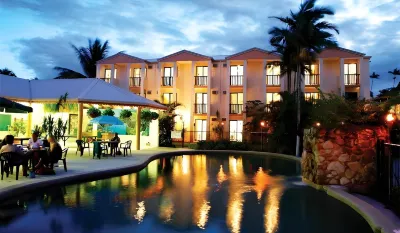 Bohemia Resort Cairns Отели рядом с достопримечательностью «Саванналендер»